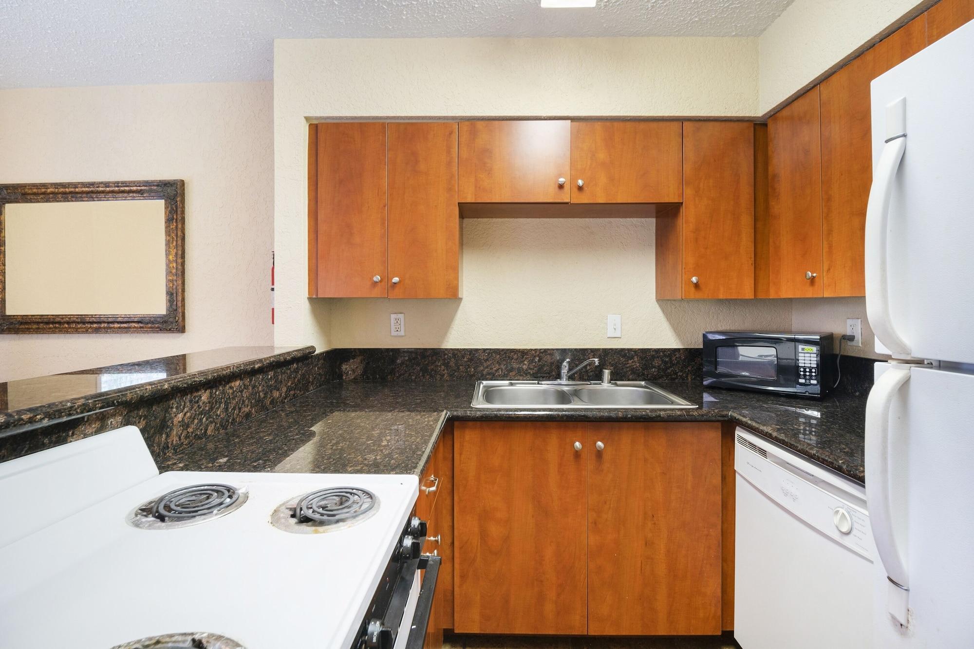 Oyo Hotel & Apartments Houston Galleria Экстерьер фото