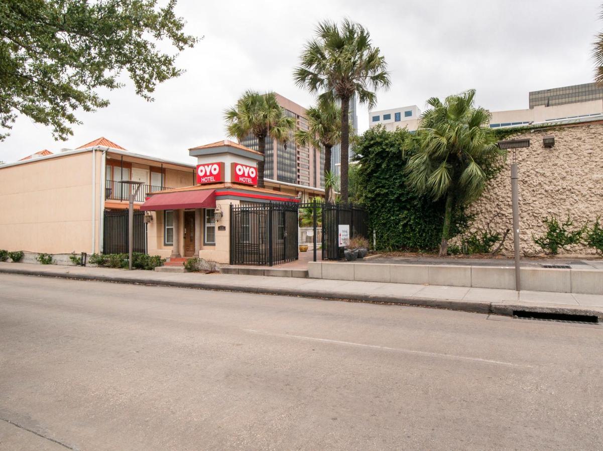 Oyo Hotel & Apartments Houston Galleria Экстерьер фото